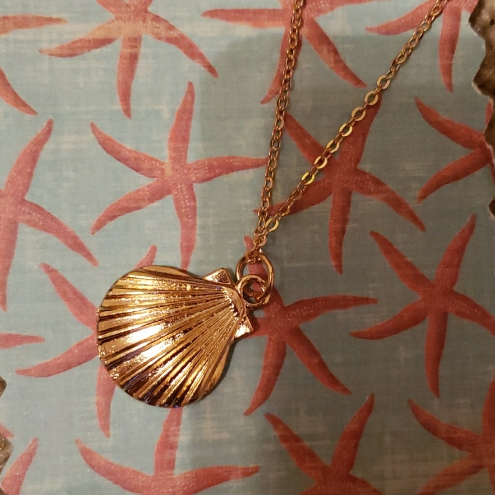 Shell necklace - Picture 2 of 5